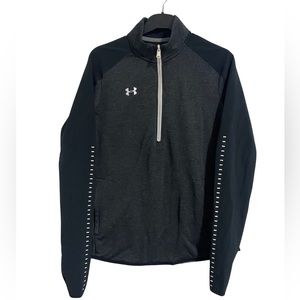 Women’s UNDER ARMOUR COLD GEAR long sleeve workout top Size Medium